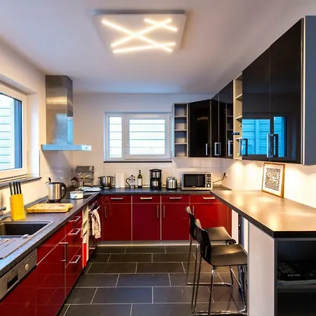 House In Alloggio in famiglia *